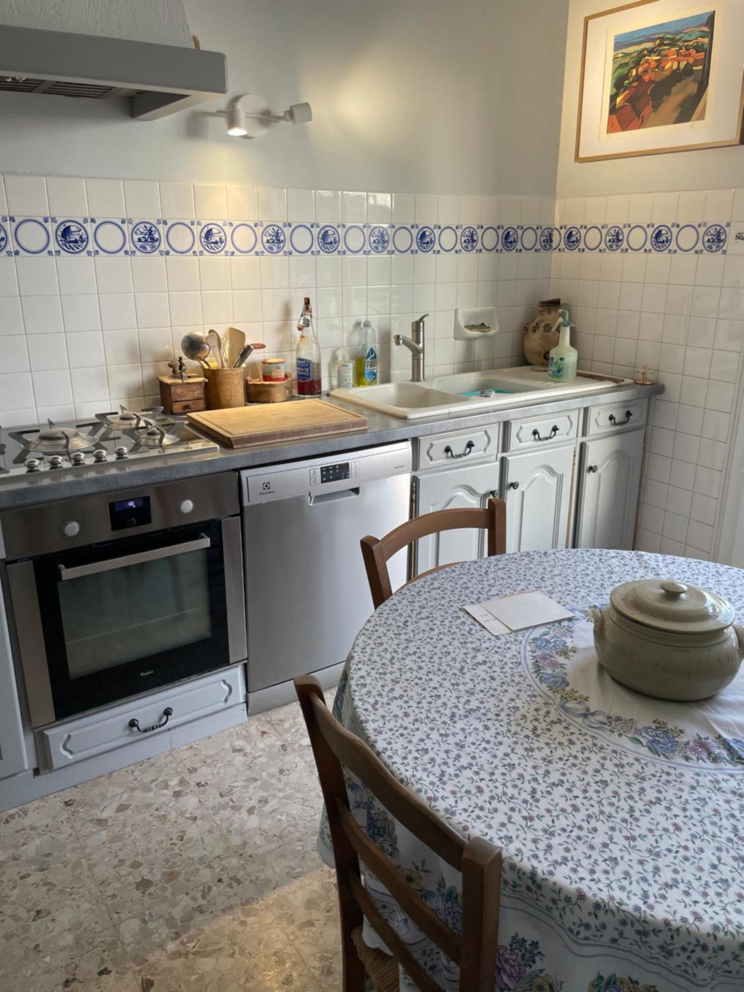 La Maison-Es-Maisons. Valréas Kültér fotó